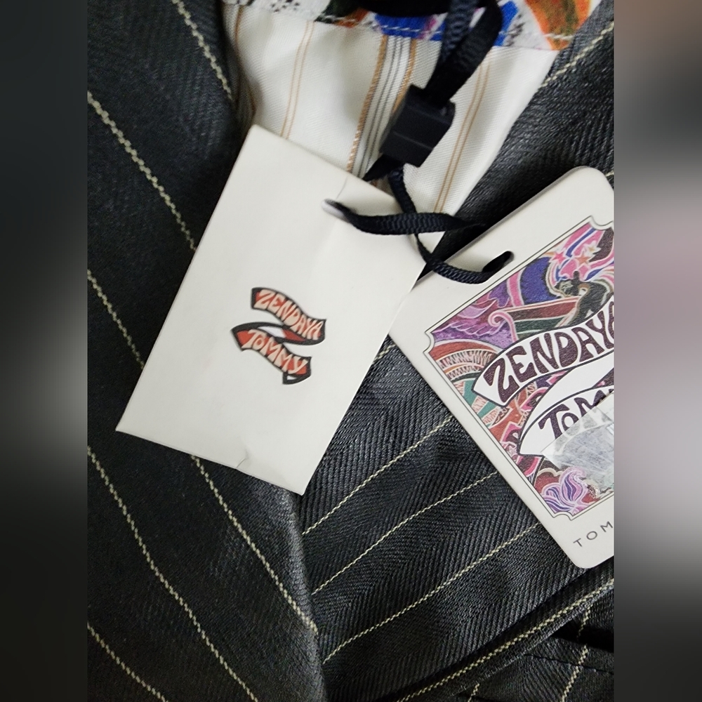 RARE! NWT Tommy Hilfiger x Zendaya Pinstripe Coated Denim Long Trench Coat Sz 8 - Picture 9 of 16